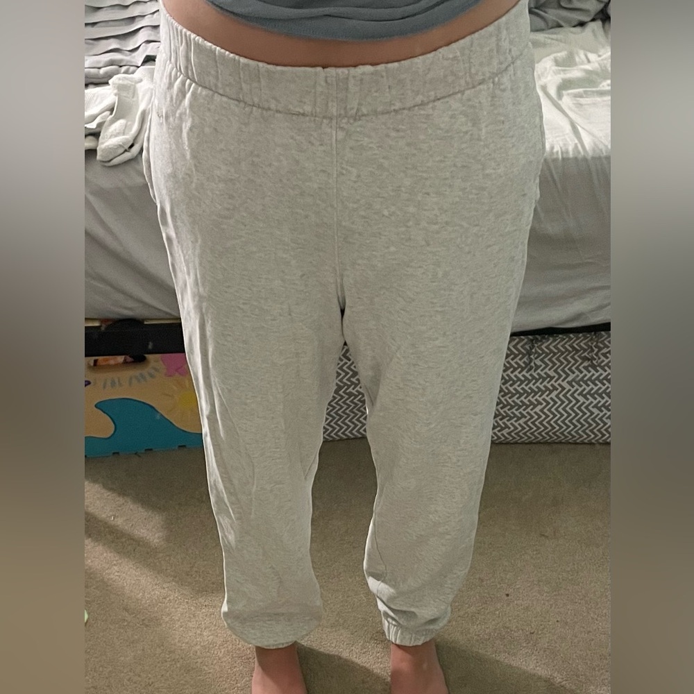 Hollister Light Gray Women’s sweatpants/joggers